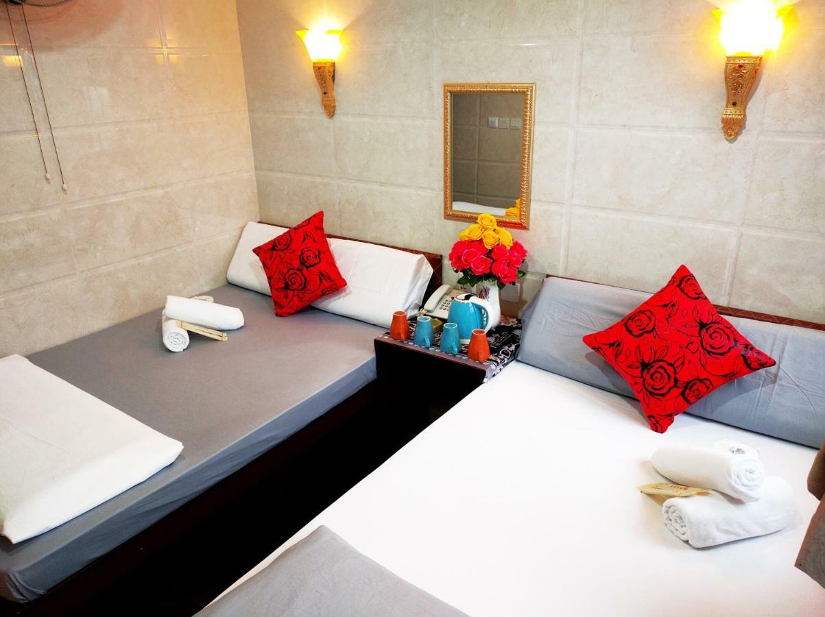 Dhillon Hotel -Paris Guest House Reception 10Th Floor Block E Hong Kong Exterior photo